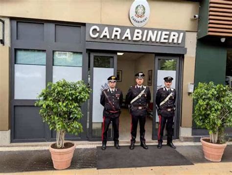 Foto esterna della caserma dei Carabinieri di Santa Maria La Palma