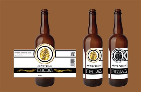 bottiglia di birra Salinzucca, etichetta a tema Halloween