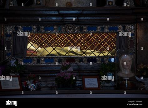 Foto di un reliquiario in argento di Santa Margherita da Cortona