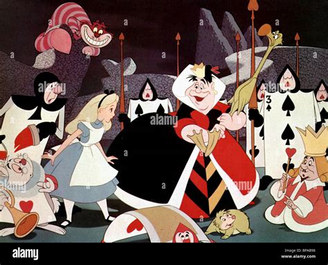 Illustrazione stilizzata di personaggi di Alice nel Paese delle Meraviglie con elementi di gioco (indizi, prove)