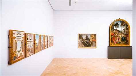 Veduta d'insieme delle sale medievali della Galleria Nazionale dell'Umbria dedicate al XIII e XIV secolo