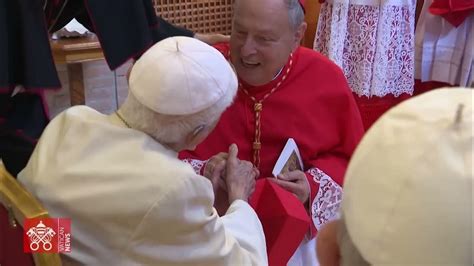 Ultimo incontro di Benedetto XVI con i cardinali