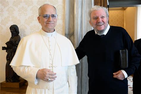 Papa Francesco incontra Kiko Argüello e i membri del Cammino Neocatecumenale