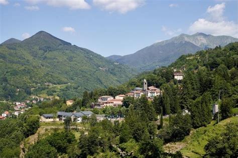 Panorama montano di Abetone Cutigliano con sentieri