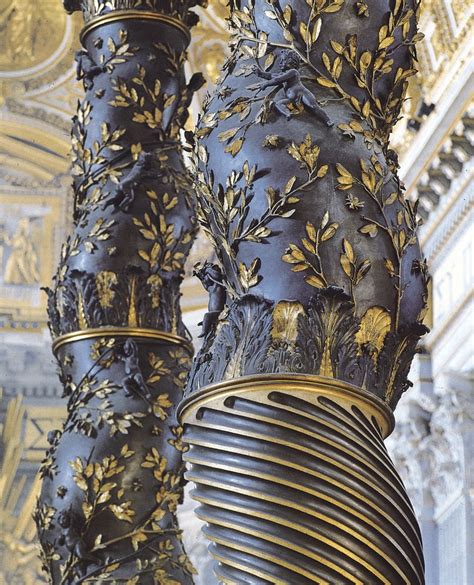 Interno della Cappella dell'Annunziata con colonne tortili e stucchi barocchi