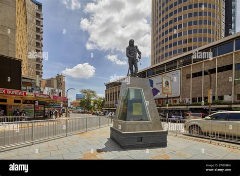Statua di Dedan Kimathi a Nairobi, Kenya.