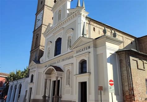 Coro ligneo della Parrocchia dei Santi Gervasio e Protasio prima del restauro