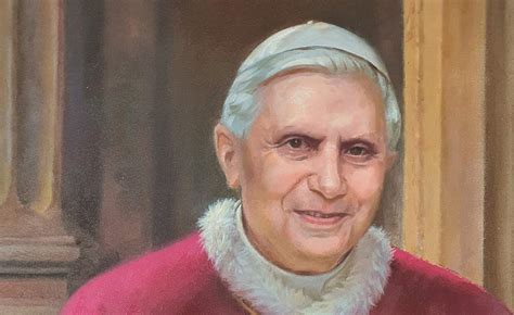ritratto di Benedetto XVI con sguardo profondo