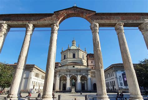 Foto degli scavi archeologici sotto la Basilica di San Lorenzo Maggiore