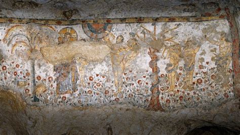 Dettaglio affreschi della Cripta del Peccato Originale con il 