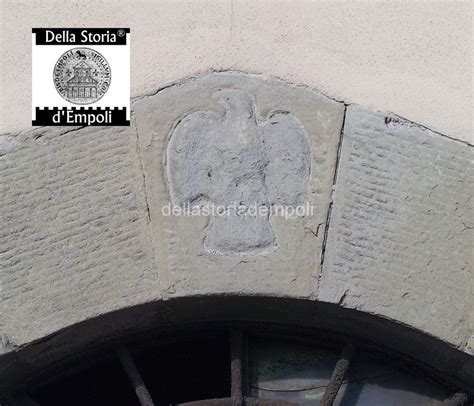 Stemma della famiglia Valori sulla facciata della Villa di Empoli Vecchio
