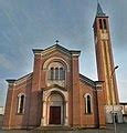 Foto interna della Chiesa di Santa Maria Assunta a Sovizzo, con evidenza degli affreschi e delle navate