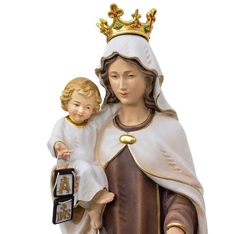Dettaglio della statua della Madonna del Carmine con Bambino, Chiesa di Sovizzo