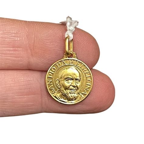 Medaglia di Padre Pio in oro 18 carati con certificato di garanzia