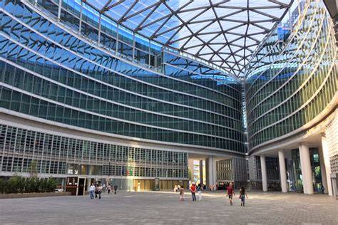 Foto del Palazzo della Regione Lombardia (Pirellone) a Milano