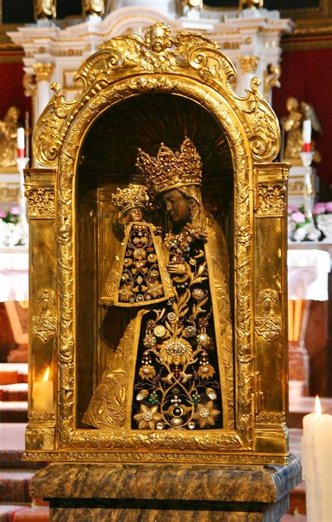 Foto della Madonna Nera di Altötting o della Cappella delle Grazie