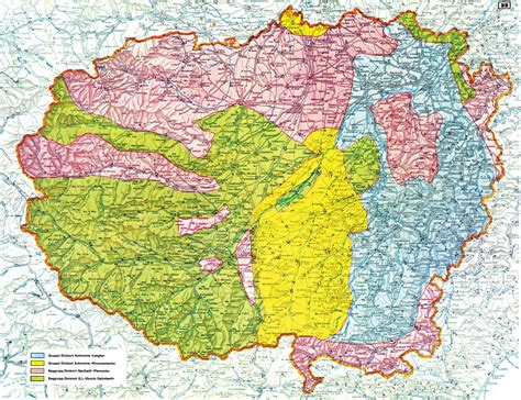 Mappa schematica dei luoghi della Resistenza nel Monregalese, con evidenziati i percorsi partigiani e i siti chiave