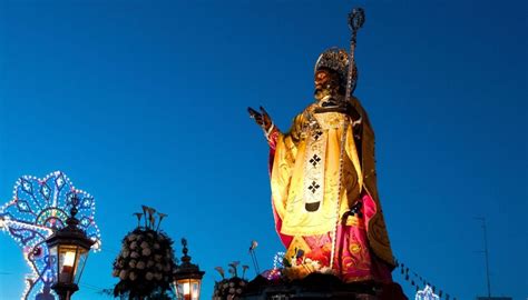Manifestazione folcloristica di pizzica durante la festa patronale