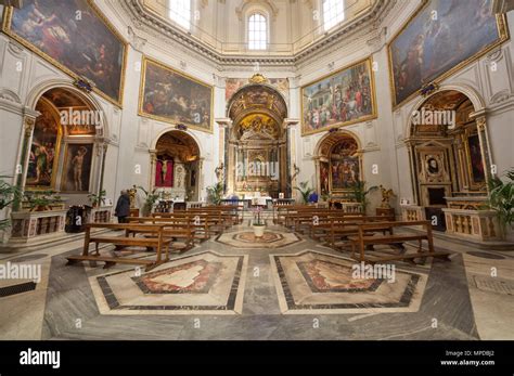 Interno della Cappella di Nostra Signora della Pace.