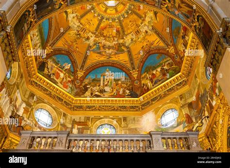 Interno affrescato del santuario di Gambaro di Ferriere