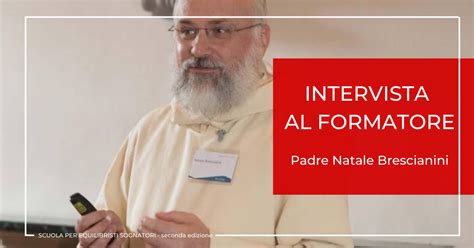 Padre Natale Brescianini durante una sessione di formazione in azienda