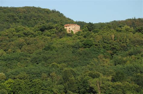 Veduta panoramica dell'Abbazia di Praglia immersa nel paesaggio dei Colli Euganei