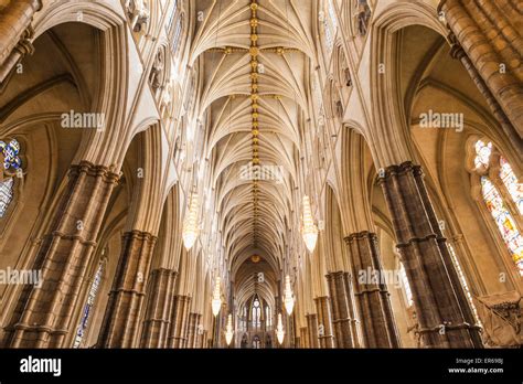 Interno dell'Abbazia di Westminster, focus sulla navata o sull'altare