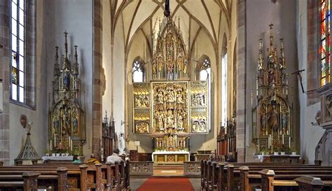Foto panoramica dell'altare maggiore di Hans Schnatterpeck