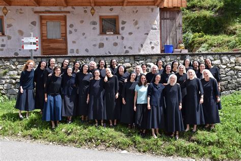 Suore Missionarie di San Carlo Borromeo