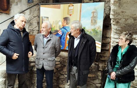 Foto di gruppo all'inaugurazione della mostra