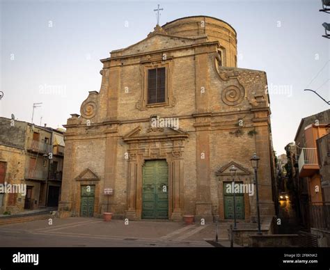 Esterno della Chiesa del Santissimo Crocifisso, Piazza Armerina