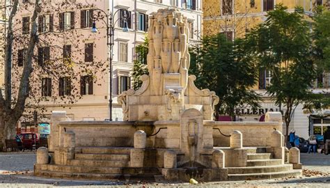 La Fontana di Canali nel quartiere storico