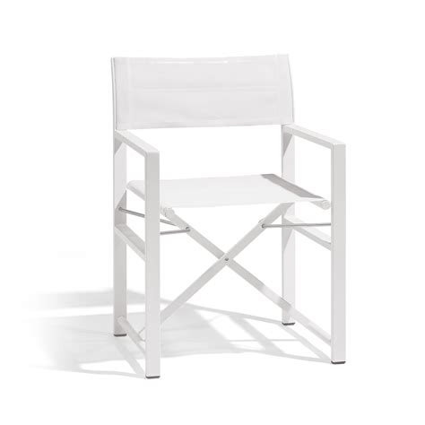 Tavolo Elegant e sedia Regista di Ramberti in un contesto outdoor