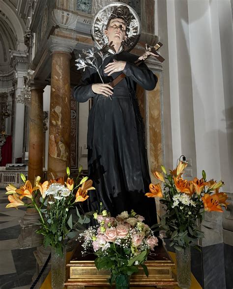Statua di San Gerardo Maiella