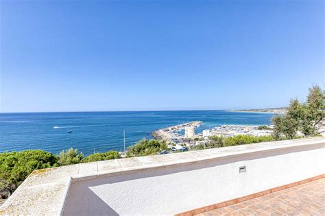 Vista panoramica sul mare dell'Eremo Club a Molfetta
