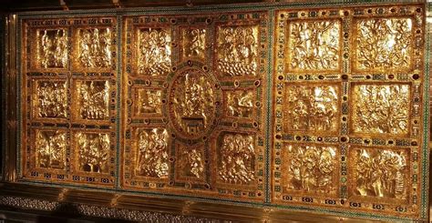 Dettaglio dell'Altare d'Oro di Sant'Ambrogio, con le storie di Sant'Ambrogio