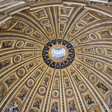 Dettaglio della cupola e del tamburo della Basilica