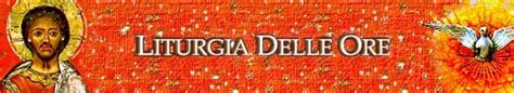 Monaci che pregano la Liturgia delle Ore