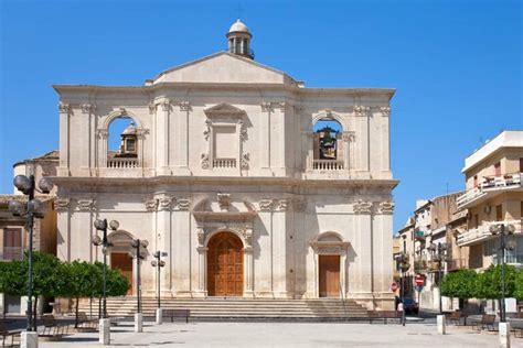 Chiesa del Santissimo Crocifisso a Todi (esterni)