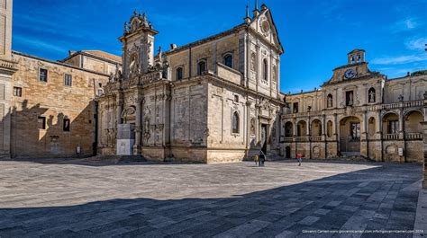 Facciata laterale della Cattedrale di Lecce con il Campanile, l'Episcopio e il Palazzo dell'Antico Seminario.