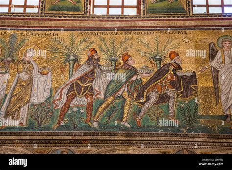 mosaico dei Re Magi a Sant'Apollinare Nuovo