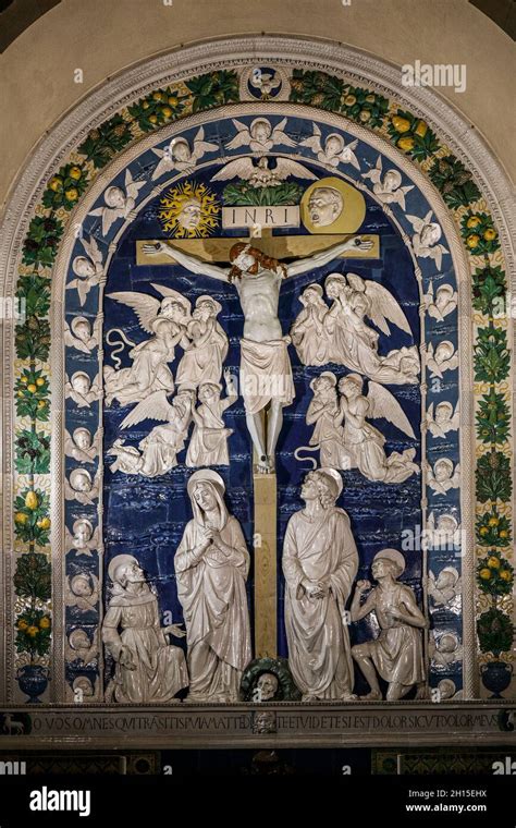 Statua di San Francesco in terracotta smaltata di Andrea della Robbia nella Cappella del Transito