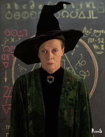 Giovane Minerva McGranitt con il Cappello Parlante