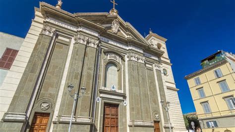Foto della facciata della Cattedrale di San Pancrazio Martire