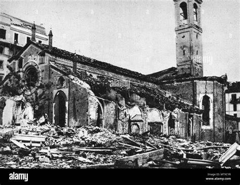 Foto storica della Cattedrale di Ortona dopo i bombardamenti del 1943