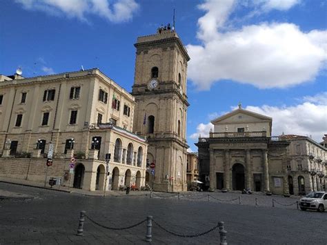 Foto esterna del Santuario del Miracolo Eucaristico a Lanciano