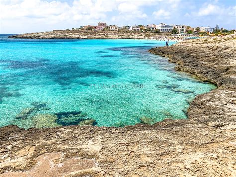 Foto di Lampedusa, simbolo dell'accoglienza nel Mediterraneo