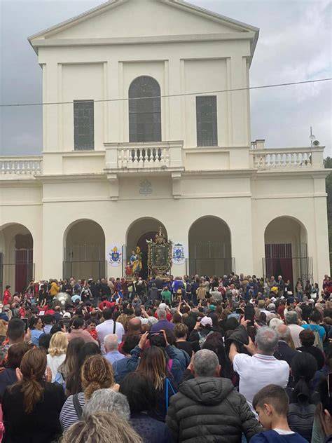 Pellegrini in cammino verso il Santuario di Częstochowa