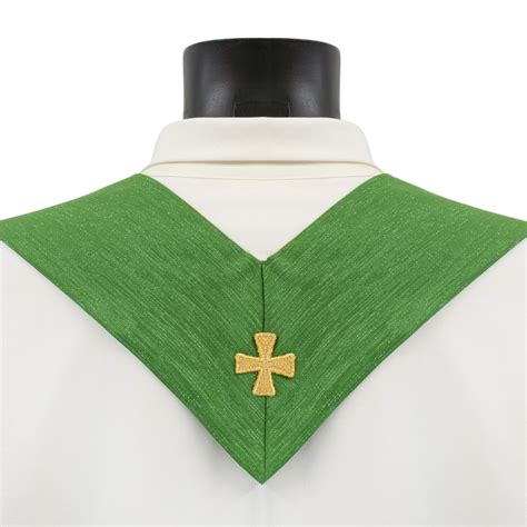 Stola sacerdotale di colore verde con ricami dorati