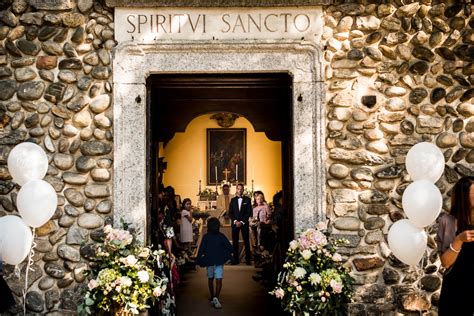 Veduta esterna dell'Abbazia di Santo Spirito a Comignago